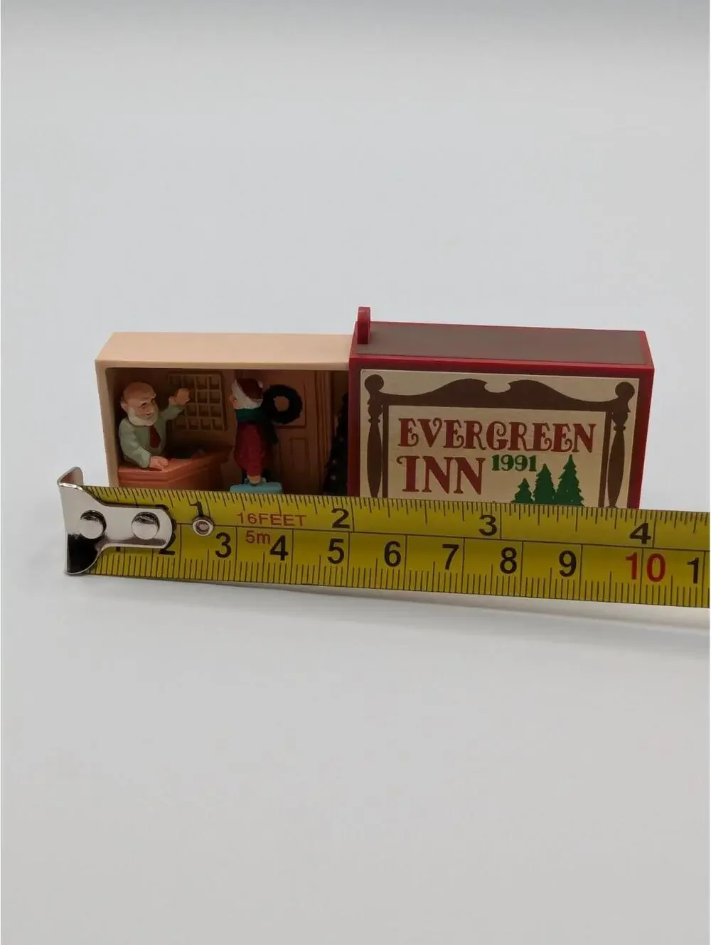 Hallmark Keepsake Evergreen Inn 1991 Matchbox Memories, Vintage Ornament